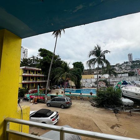Casa De Huespedes Walton Hotel Acapulco Ngoại thất bức ảnh