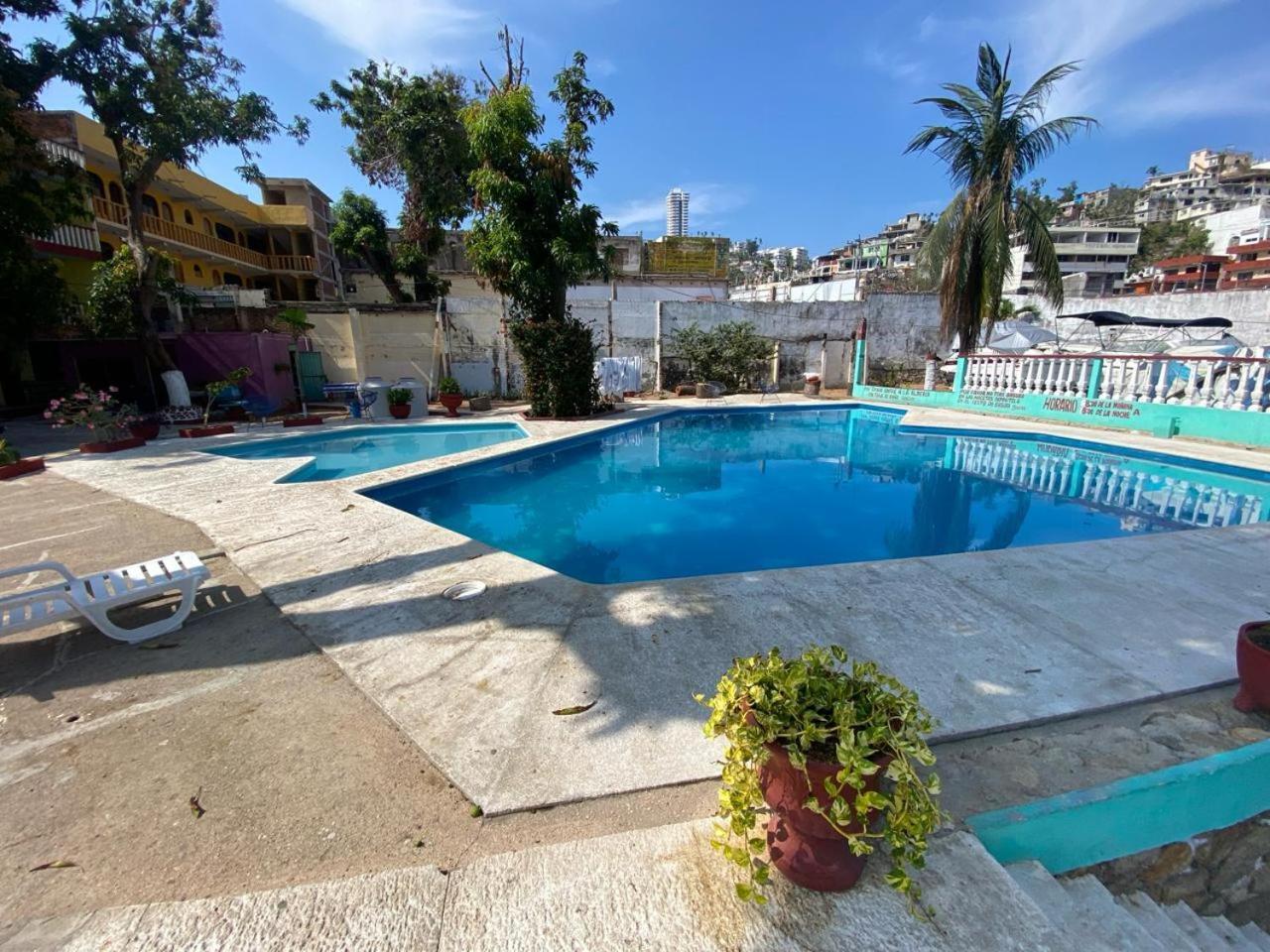 Casa De Huespedes Walton Hotel Acapulco Ngoại thất bức ảnh