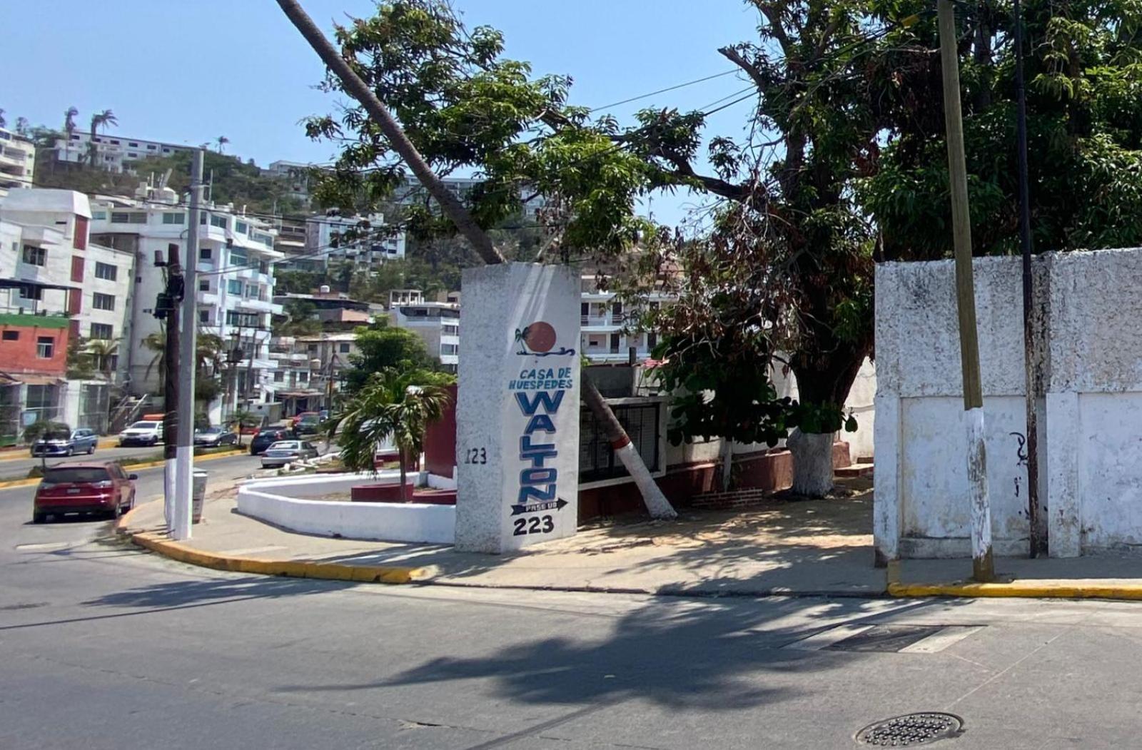 Casa De Huespedes Walton Hotel Acapulco Ngoại thất bức ảnh