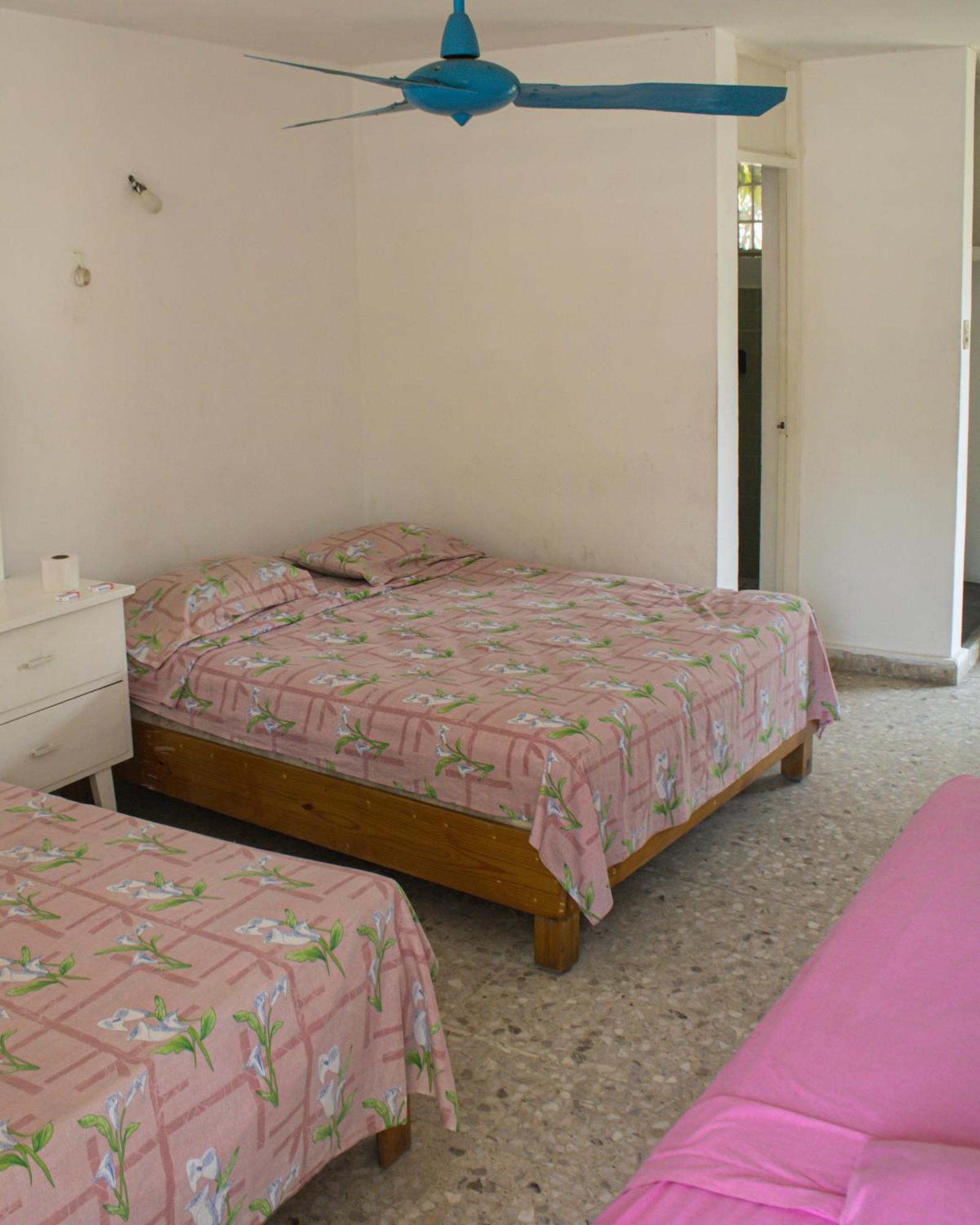 Casa De Huespedes Walton Hotel Acapulco Ngoại thất bức ảnh