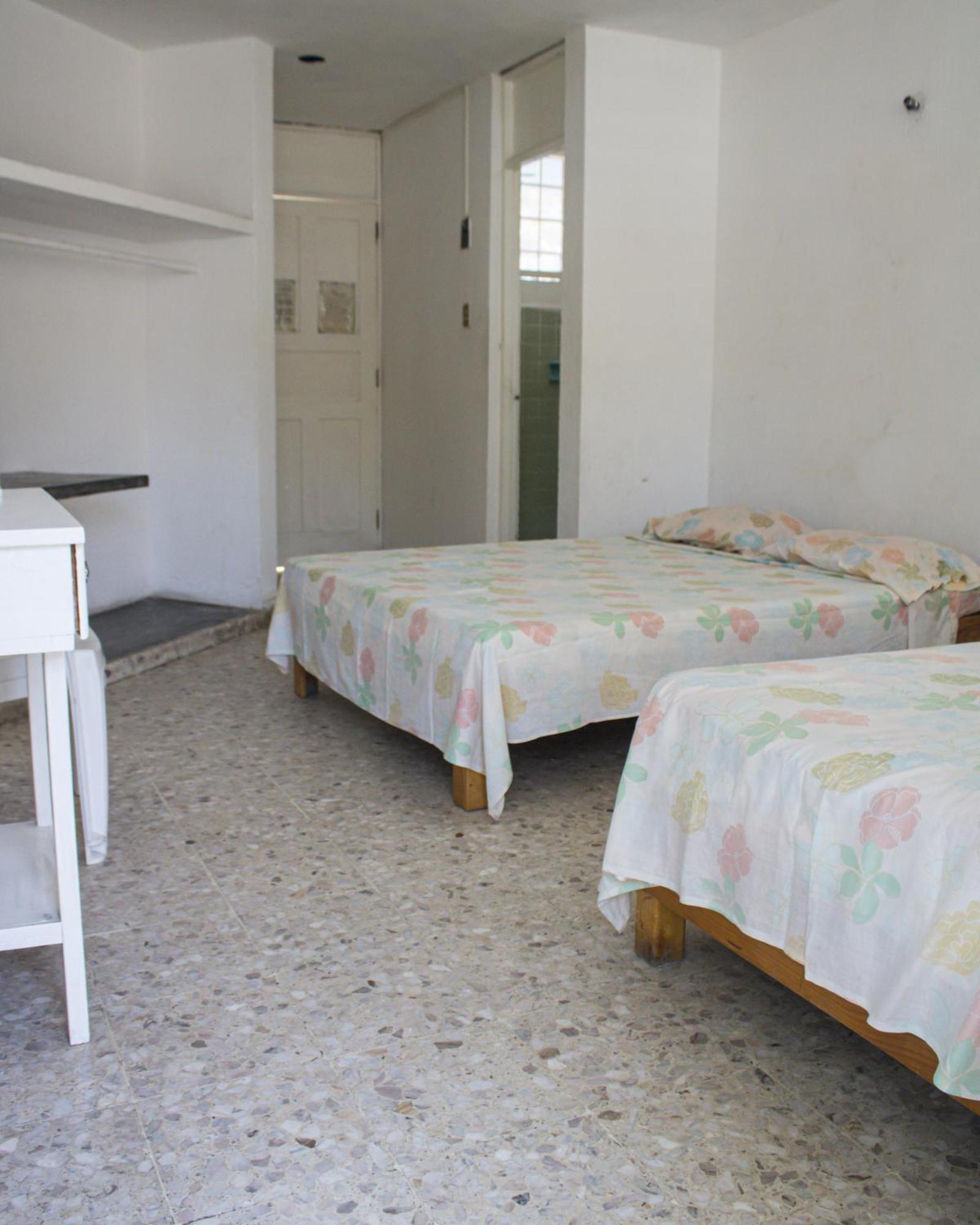 Casa De Huespedes Walton Hotel Acapulco Ngoại thất bức ảnh