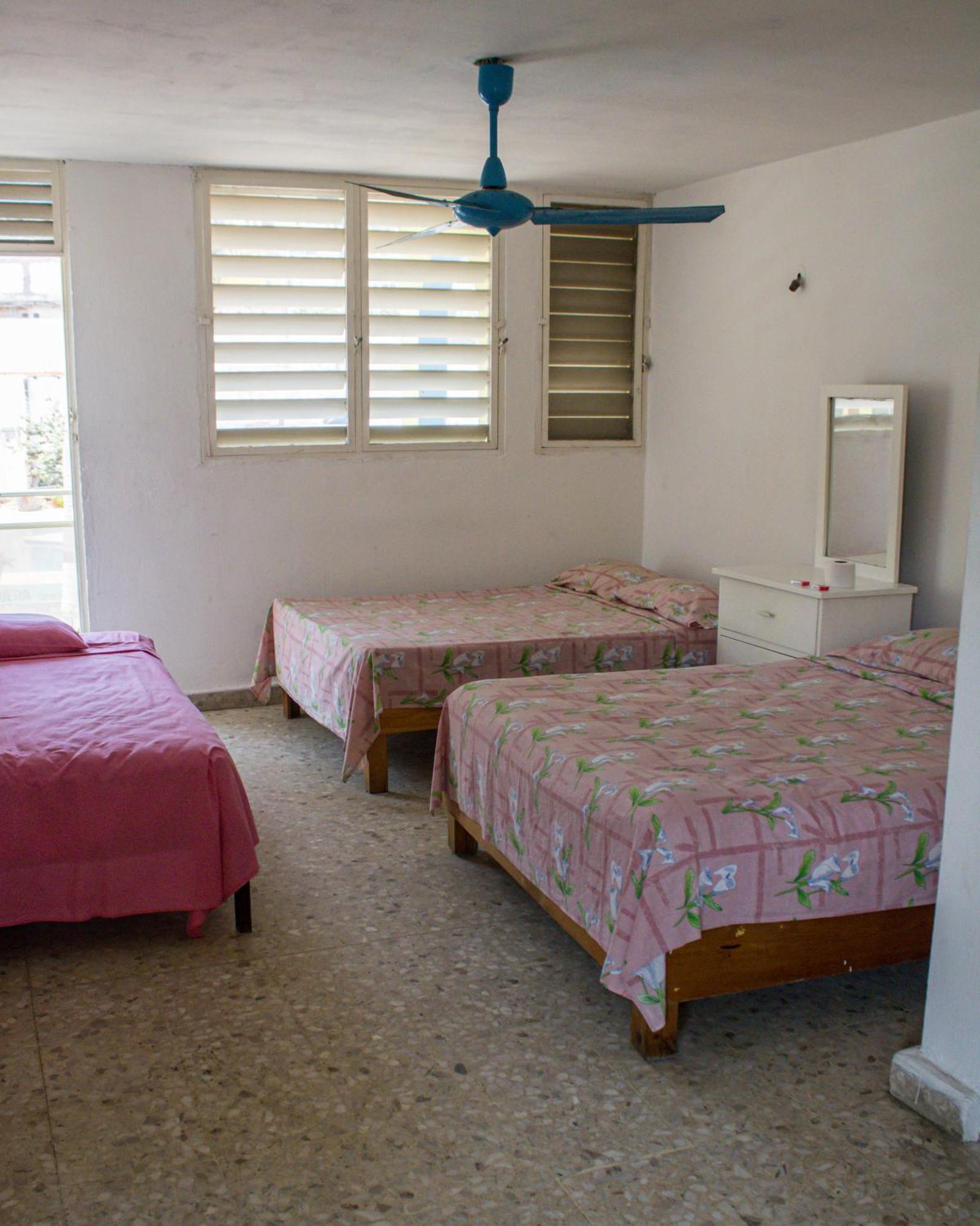 Casa De Huespedes Walton Hotel Acapulco Ngoại thất bức ảnh